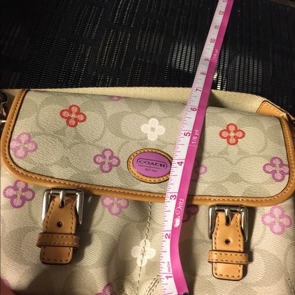Authentic Coach Crossbody Bag - Picture 8 of 8